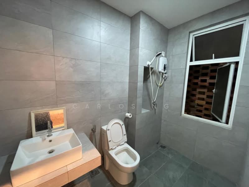 2.5-storey Terraced House for Rent in Sepang (Selangor) - Carlos Ng - Bathroom - PropertyGuru.com.my