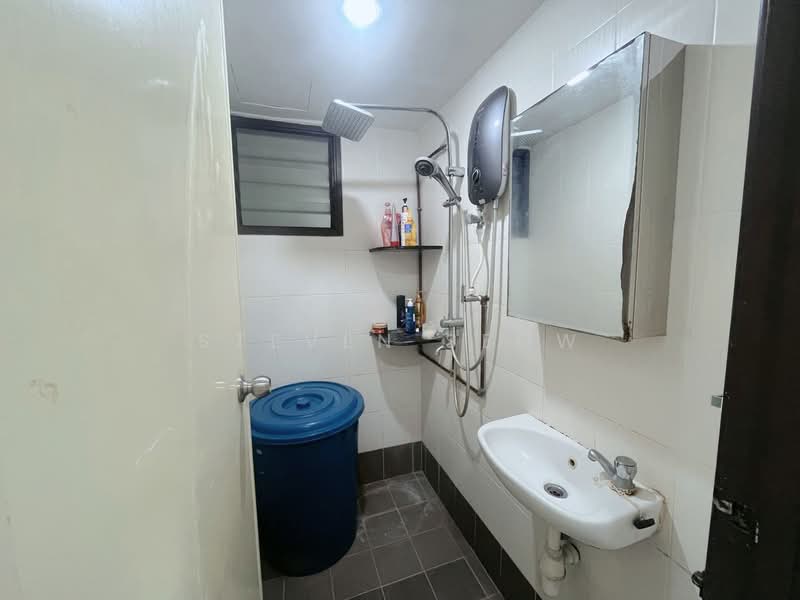 Centrio Avenue untuk Untuk Disewa - RM 1,200 /bulan, Mac 2026 - Bathroom - PropertyGuru.com.my