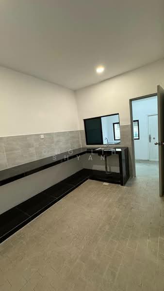 2-storey Terraced House for Sale in Taman Perling (Perling) - Ong Lih Shyan - Kitchen - PropertyGuru.com.my