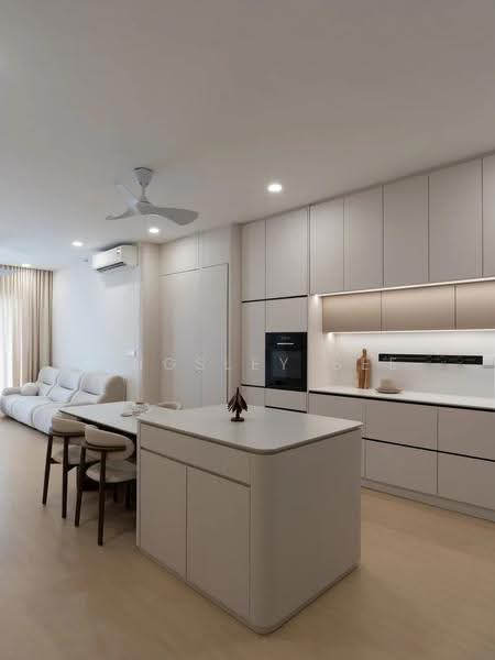 Kediaman Servis untuk Dijual di Arunya @ KL North - Kingsley See - Living Room - PropertyGuru.com.my