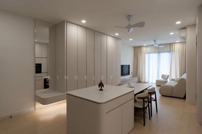 Kediaman Servis untuk Dijual di Arunya @ KL North - Kingsley See - Living Room - PropertyGuru.com.my
