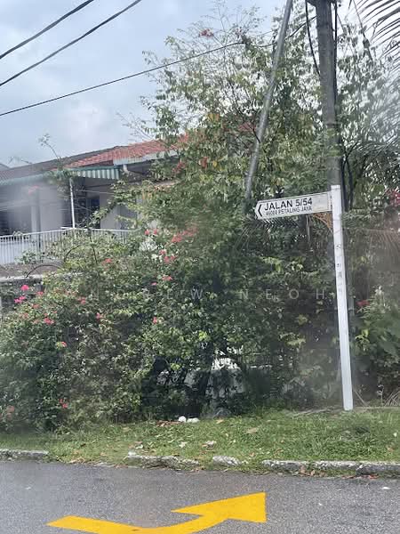 Townhouse for Rent in Bukit Gasing (Petaling Jaya) - Andrew Neoh - Exterior - PropertyGuru.com.my