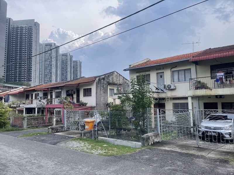 Townhouse for Rent in Bukit Gasing (Petaling Jaya) - Andrew Neoh - Exterior - PropertyGuru.com.my