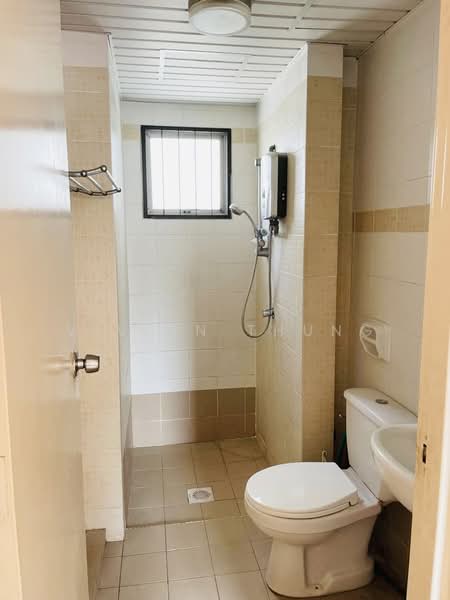 Apartment for Sale at Pudu Impian 2 - Vila Tropika - Vivian Thung - Bathroom - PropertyGuru.com.my