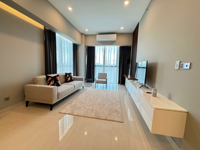 Senada Residence @ KLGCC Resort untuk Untuk Dijual - RM 1,150,000, Apr 2026 - Living Room - PropertyGuru.com.my