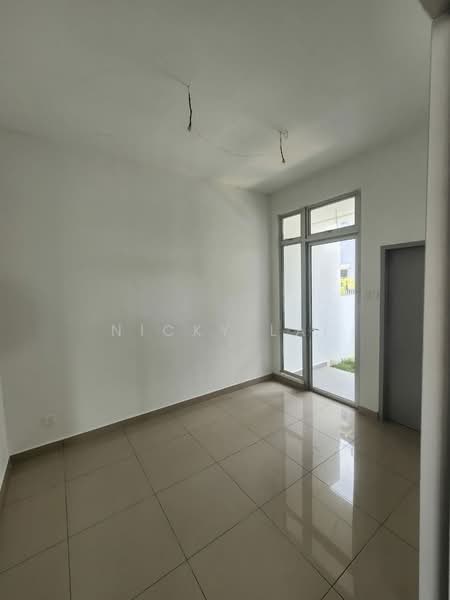 2-storey Terraced House for Sale in Amverton Hills (Sungai Buloh) - Nicky Lai - Interior - PropertyGuru.com.my
