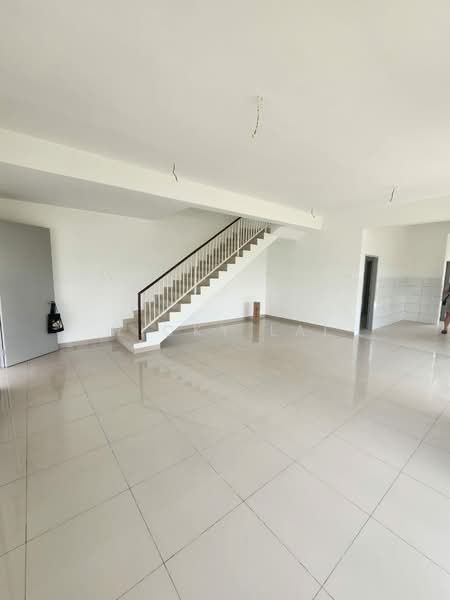 2-storey Terraced House for Sale in Amverton Hills (Sungai Buloh) - Nicky Lai - Interior - PropertyGuru.com.my