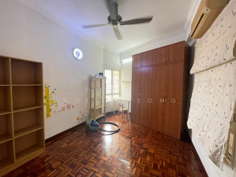 Apartment for Sale at Seri Puri - Yanis Cheong - Bedroom - PropertyGuru.com.my
