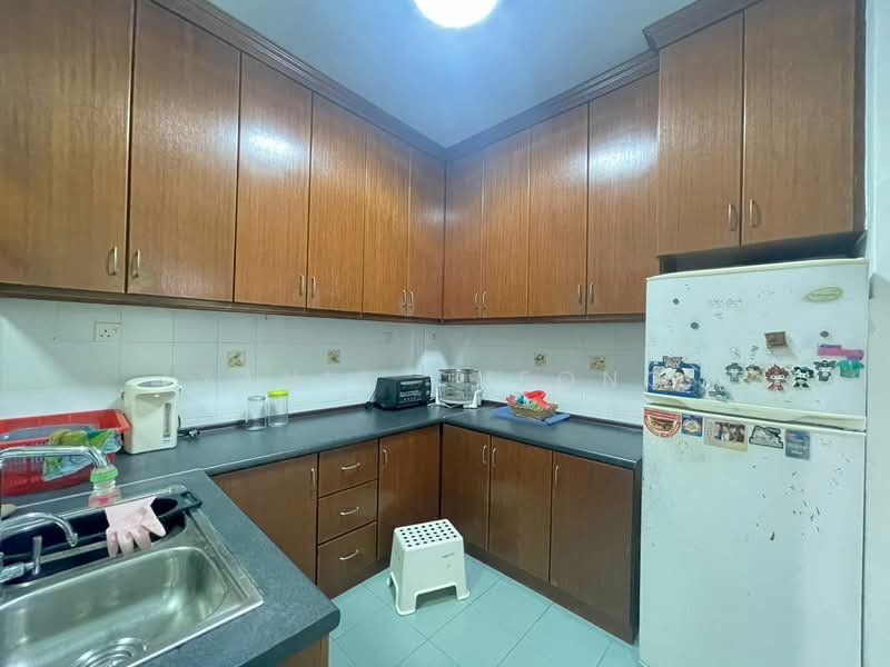 Apartment for Sale at Seri Puri - Yanis Cheong - Kitchen - PropertyGuru.com.my