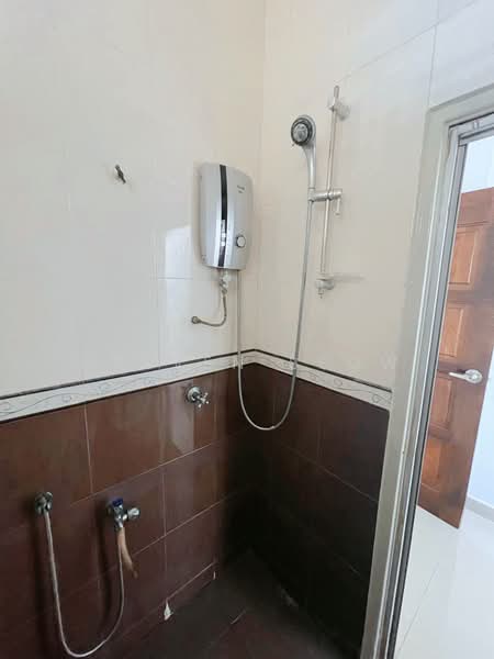 Apartment for Sale at Desa Bistari - Steven Seow - Bathroom - PropertyGuru.com.my