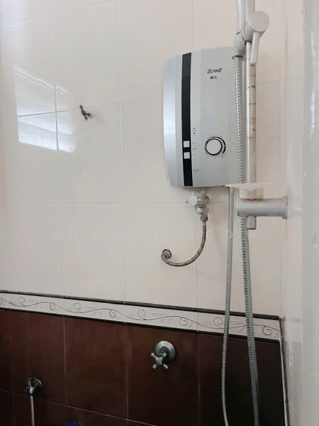 Apartment for Sale at Desa Bistari - Steven Seow - Bathroom - PropertyGuru.com.my