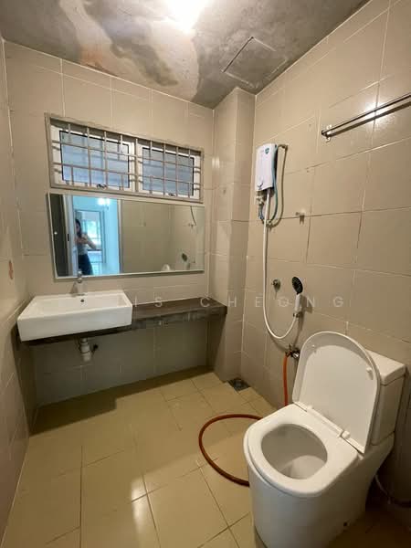 Apartment for Sale at Seri Puri - Yanis Cheong - Bathroom - PropertyGuru.com.my