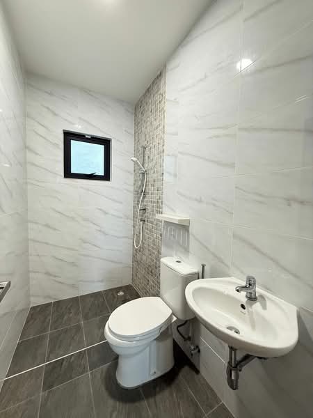 2.5-storey Terraced House for Sale in Puchong (Selangor) - Vyon Chee - Bathroom - PropertyGuru.com.my