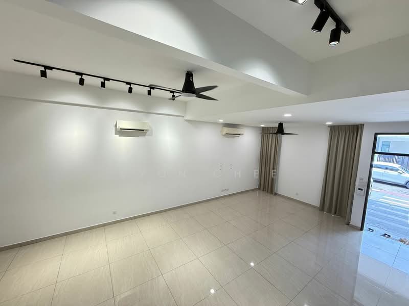 2.5-storey Terraced House for Sale in Puchong (Selangor) - Vyon Chee - Interior - PropertyGuru.com.my