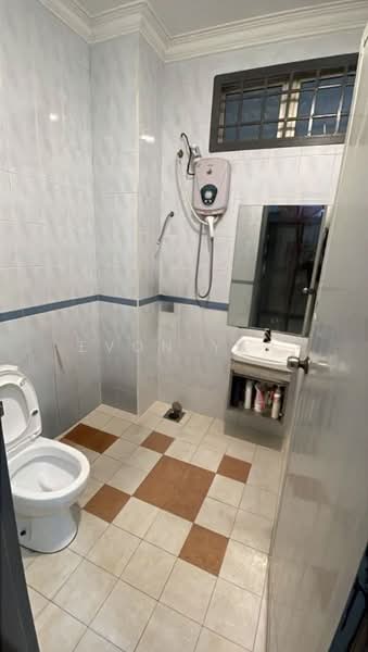 Taman Seri Orkid untuk Untuk Dijual - RM 660,000, Mac 2026 - Bathroom - PropertyGuru.com.my