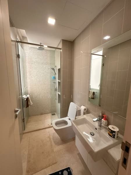 Rumah Teres 4 Tingkat untuk Dijual di Johor Bahru (Johor) - Liew Lih Yi - Bathroom - PropertyGuru.com.my