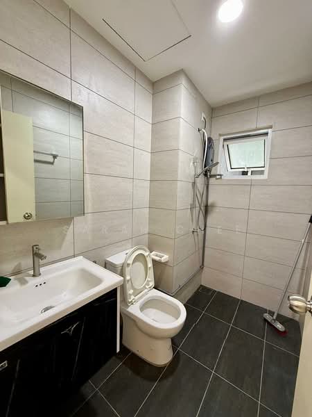 Service Residence for Rent at Residensi Rimbun @ Canopy Hills - Sarah Chee - Bathroom - PropertyGuru.com.my