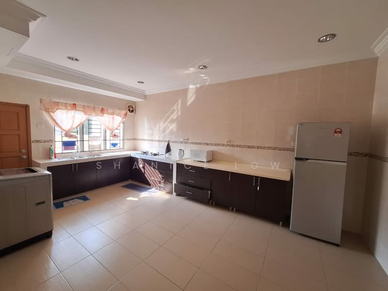 Bandar Bukit Puchong 2 untuk Untuk Dijual - RM 1,500,000, Apr 2026 - Kitchen - PropertyGuru.com.my