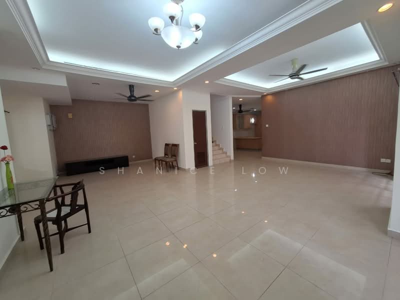Bandar Bukit Puchong 2 untuk Untuk Dijual - RM 1,300,000, Apr 2026 - Living Room - PropertyGuru.com.my