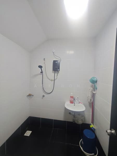 2-storey Terraced House for Rent in Iskandar Puteri (Nusajaya) (Johor) - Ask Hon - Bathroom - PropertyGuru.com.my