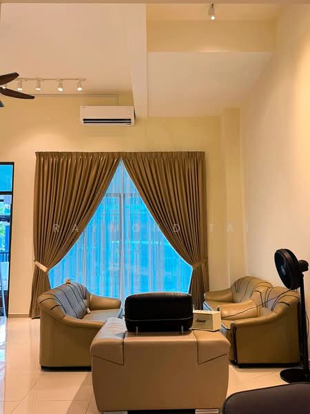 3-storey Terraced House for Rent in Taman Lembah Permai (Bukit Mertajam) - Raymond Tai - Living Room - PropertyGuru.com.my