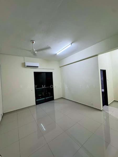 3-storey Terraced House for Rent in Taman Lembah Permai (Bukit Mertajam) - Raymond Tai - Living Room - PropertyGuru.com.my