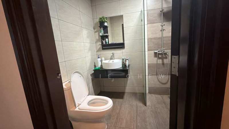 Service Residence for Sale at Molek Regency - Jennie Chew - Bathroom - PropertyGuru.com.my