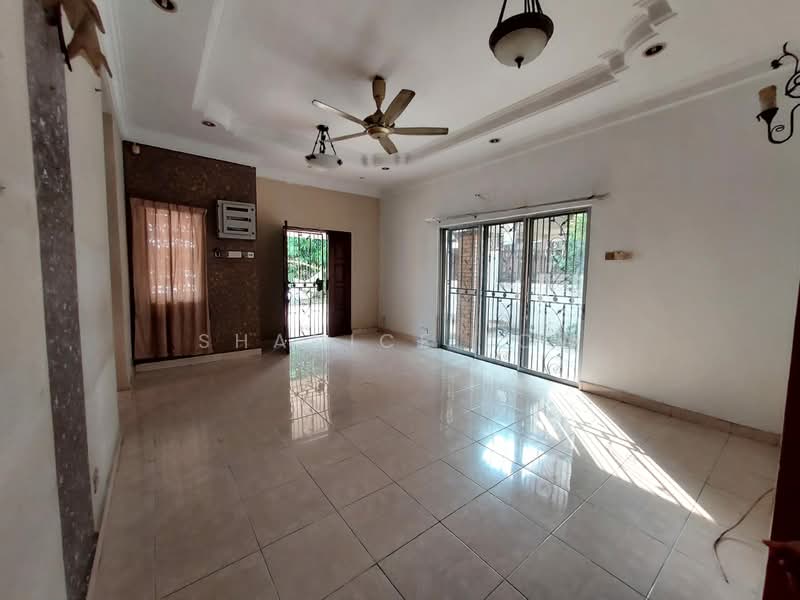 Bandar Bukit Puchong 2 untuk Untuk Dijual - RM 1,050,000, Apr 2026 - Living Room - PropertyGuru.com.my