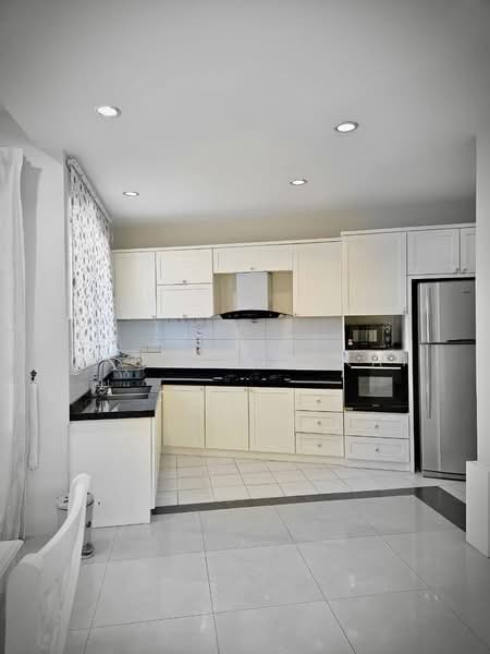 Condominium for Rent at The View Condominium - Gan Chun Kai - PropertyGuru.com.my