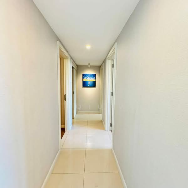 Condominium for Sale at Iskandar Residences - Lee Qiu Wen - Corridor - PropertyGuru.com.my