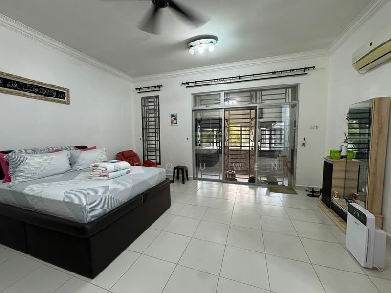 Kulai untuk Untuk Dijual - RM 920,000, Apr 2026 - Bedroom - PropertyGuru.com.my