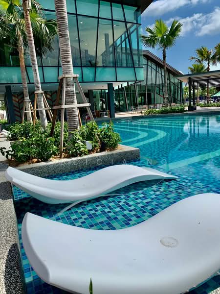 Maple Residence @ Laman View untuk Untuk Disewa - RM 3,800 /bulan, Mac 2026 - Pool - PropertyGuru.com.my