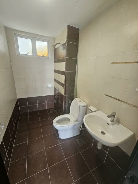 Service Residence for Sale at One Sentral Serviced Residence - Eva Siow - Bathroom - PropertyGuru.com.my