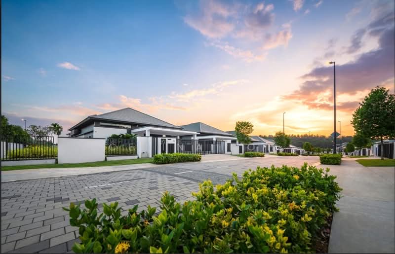 Bungalow for Sale in Sungai Buloh (Selangor) - Celina Koh - Exterior - PropertyGuru.com.my