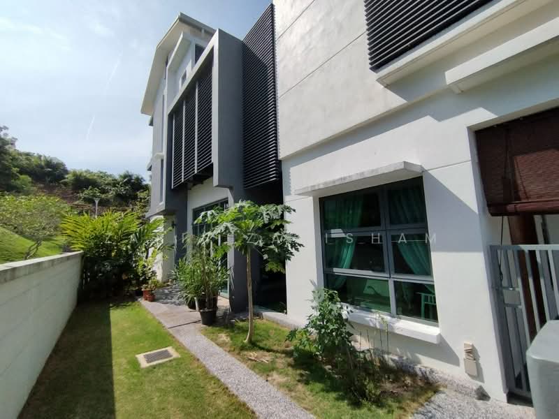 Bungalow for Sale in Cyberjaya (Selangor) - Zarif Zahisham - Exterior - PropertyGuru.com.my