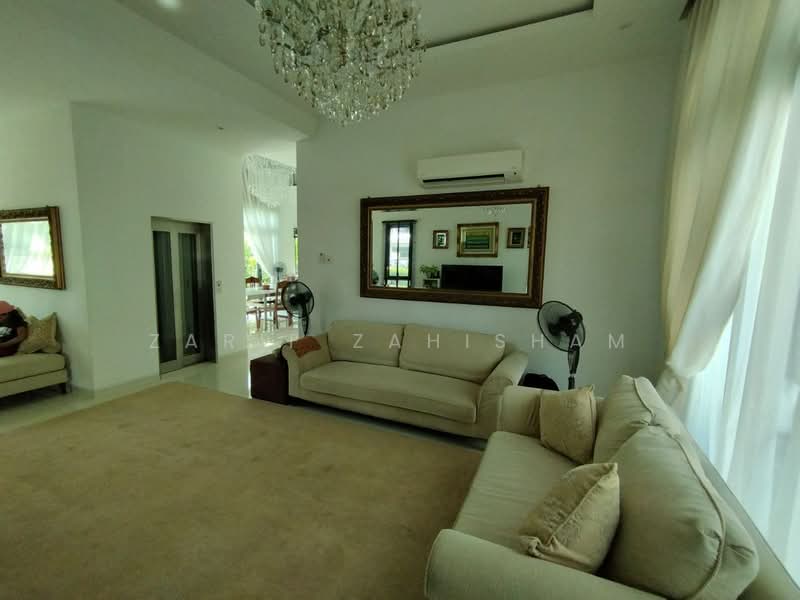 Bungalow for Sale in Cyberjaya (Selangor) - Zarif Zahisham - Living Room - PropertyGuru.com.my