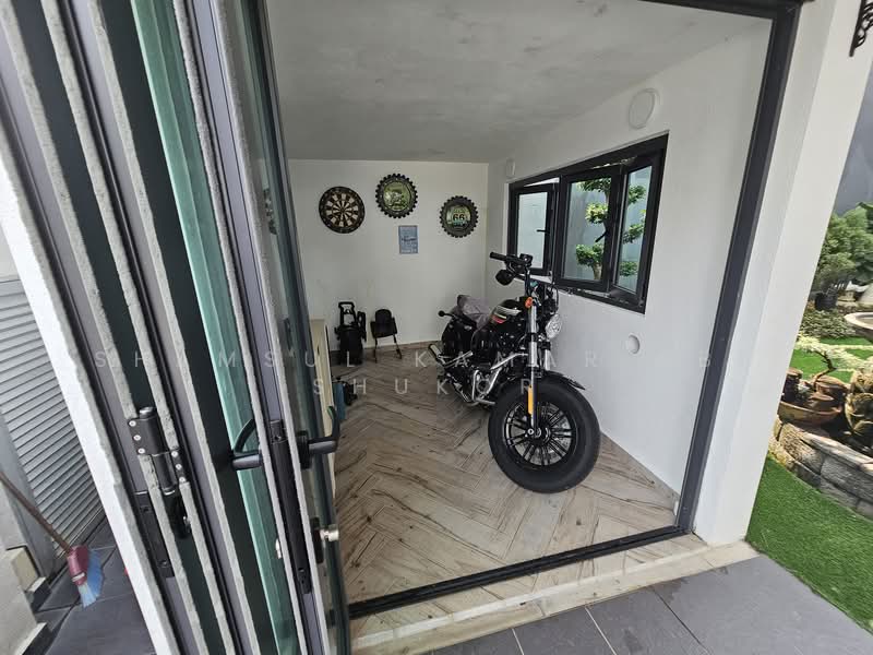 Zero-Lot Bungalow for Sale in Shah Alam (Selangor) - Shamsul Kamar Abd Shukor - Exterior - PropertyGuru.com.my