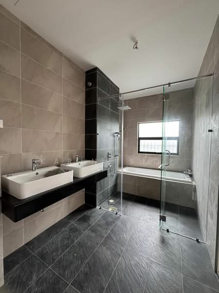 Danga Sutera untuk Untuk Dijual - RM 1,980,000, Apr 2026 - Bathroom - PropertyGuru.com.my