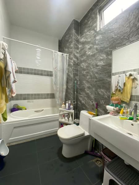 2-storey Terraced House for Sale in Taman Eco Cascadia (Tebrau) - Zack Chow - Bathroom - PropertyGuru.com.my