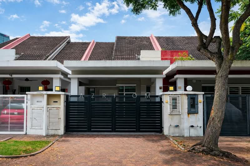 1-storey Terraced House for Sale in Setia Alam (Selangor) - Fazri Omar - Exterior - PropertyGuru.com.my