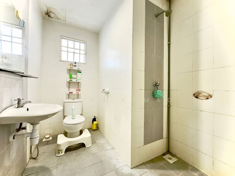 Condominium for Sale at Kristal Heights - Azman Ahmad - PropertyGuru.com.my