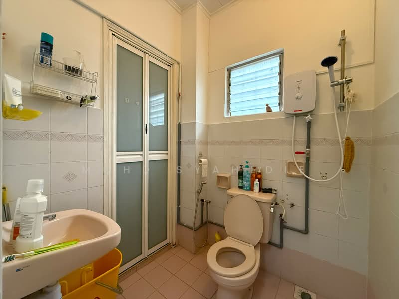 Bandar Sri Damansara untuk Untuk Dijual - RM 1,200,000, Mac 2026 - Bathroom - PropertyGuru.com.my
