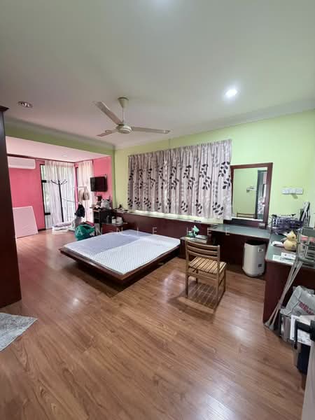 Penampang untuk Untuk Dijual - RM 2,150,000, Mac 2026 - Bedroom - PropertyGuru.com.my