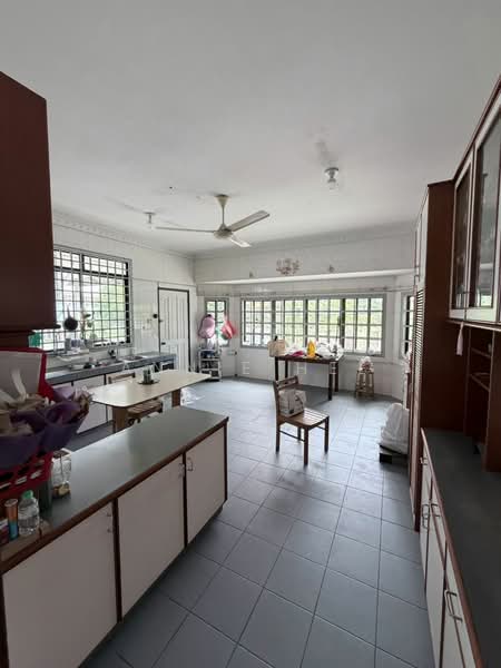 Penampang untuk Untuk Dijual - RM 2,150,000, Mac 2026 - Kitchen - PropertyGuru.com.my