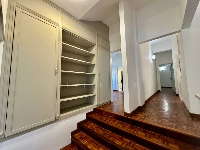 Earls Court untuk Untuk Disewa - RM 4,200 /bulan, Mac 2026 - Corridor - PropertyGuru.com.my