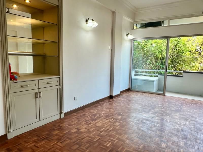 Earls Court untuk Untuk Disewa - RM 4,200 /bulan, Mac 2026 - Balcony - PropertyGuru.com.my