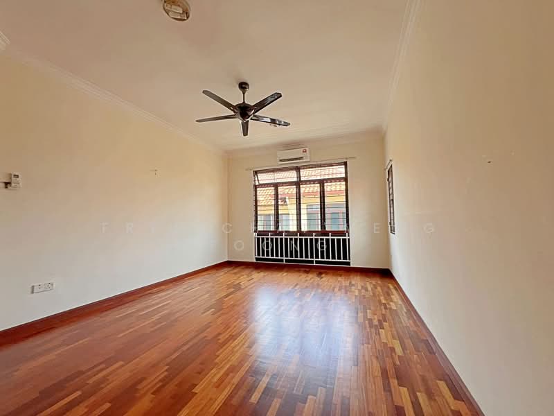 Semi-Detached House for Sale in Alam Damai (Cheras) - Fred Chai Meng Foong - Living Room - PropertyGuru.com.my