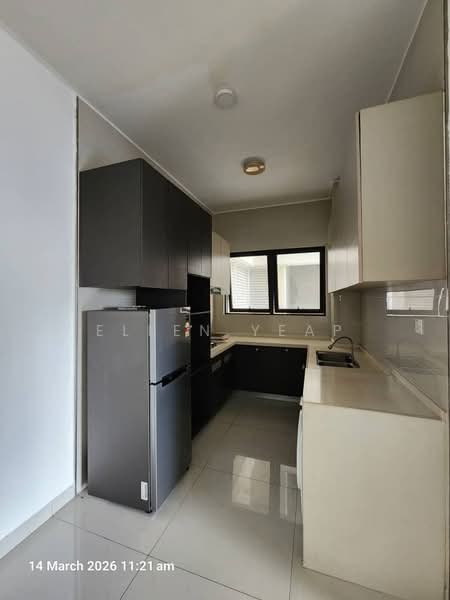 Amberside @ Country Garden Danga Bay untuk Untuk Disewa - RM 2,200 /bulan, Mac 2026 - Kitchen - PropertyGuru.com.my
