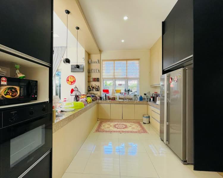 Bungalow, Bandar Mahkota Cheras untuk Untuk Dijual - RM 3,500,000, Mac 2026 - Kitchen - PropertyGuru.com.my