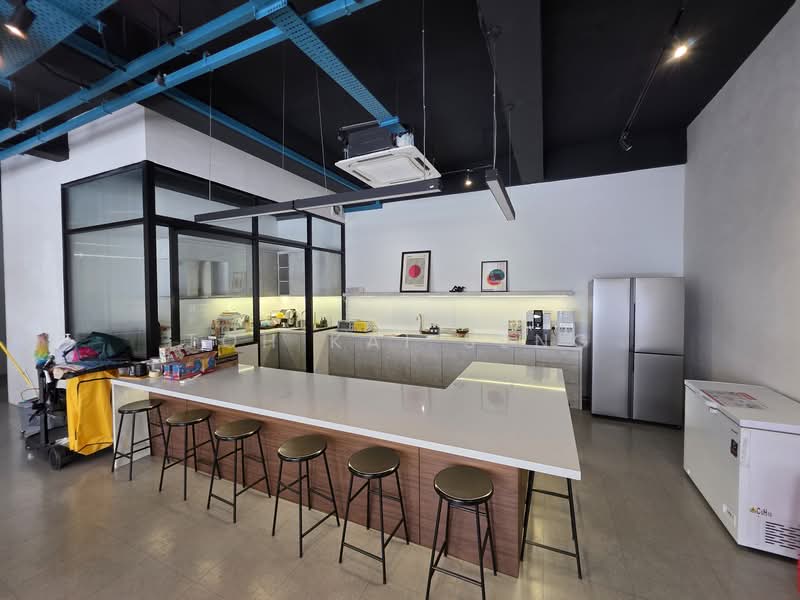 Warehouse for Sale in Hicom - Glenmarie Industrial Park (Shah Alam) - Toh Kai Seng - Kitchen - PropertyGuru.com.my